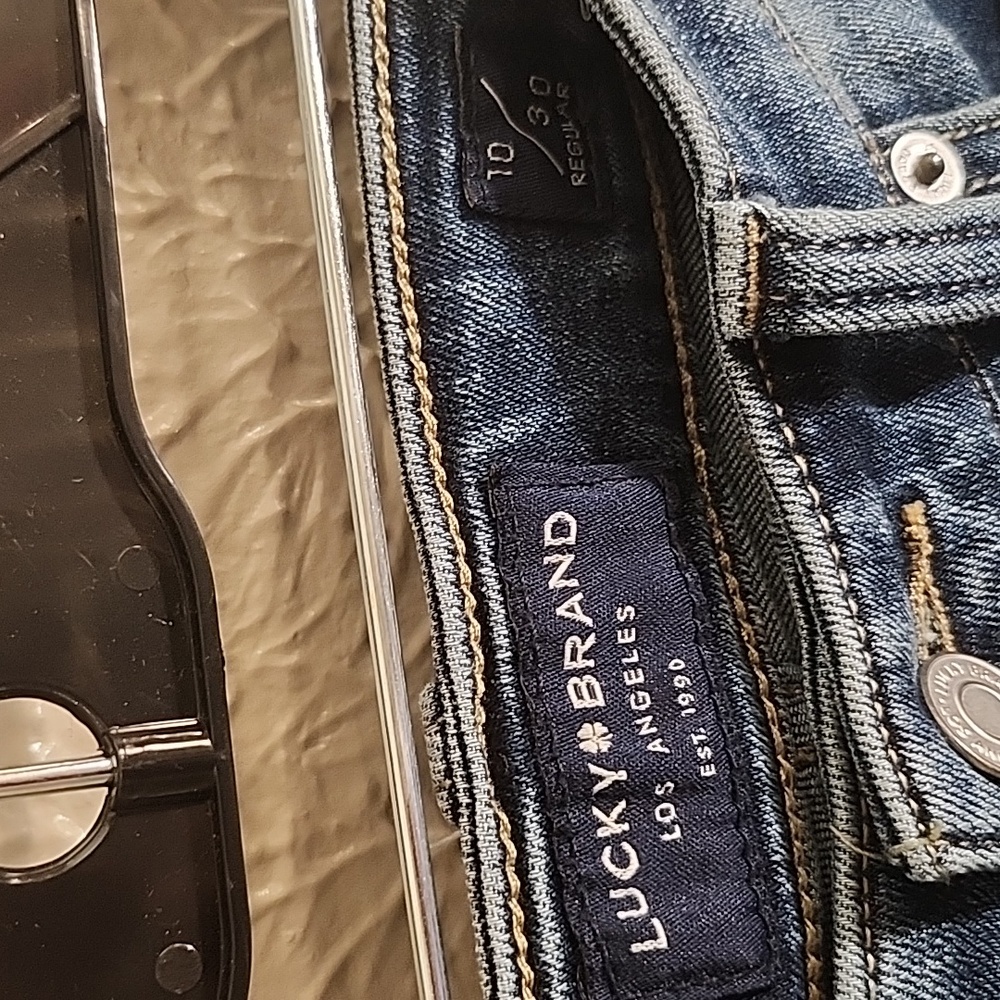 Lucky Brand Blue Straight Jeans Classic Style - Picture 2 of 4